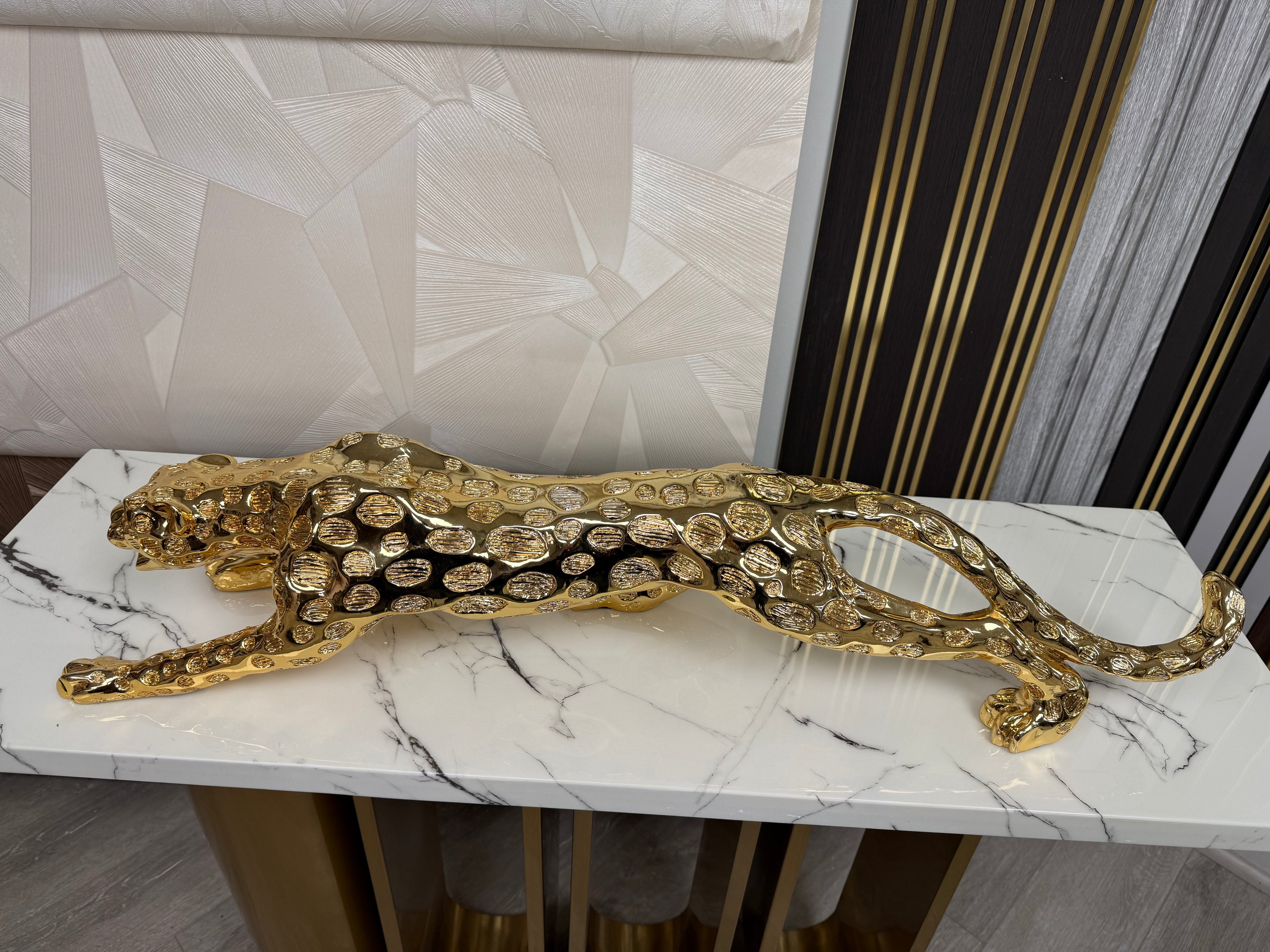 Majestic jaguar showpiece collection- Available in multiple sizes & Colors